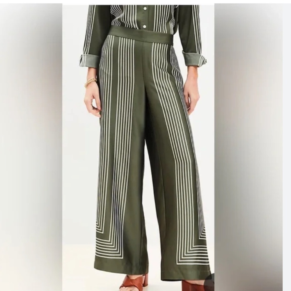 Fluid Pull On Wide Leg Pants In Striped Twill
